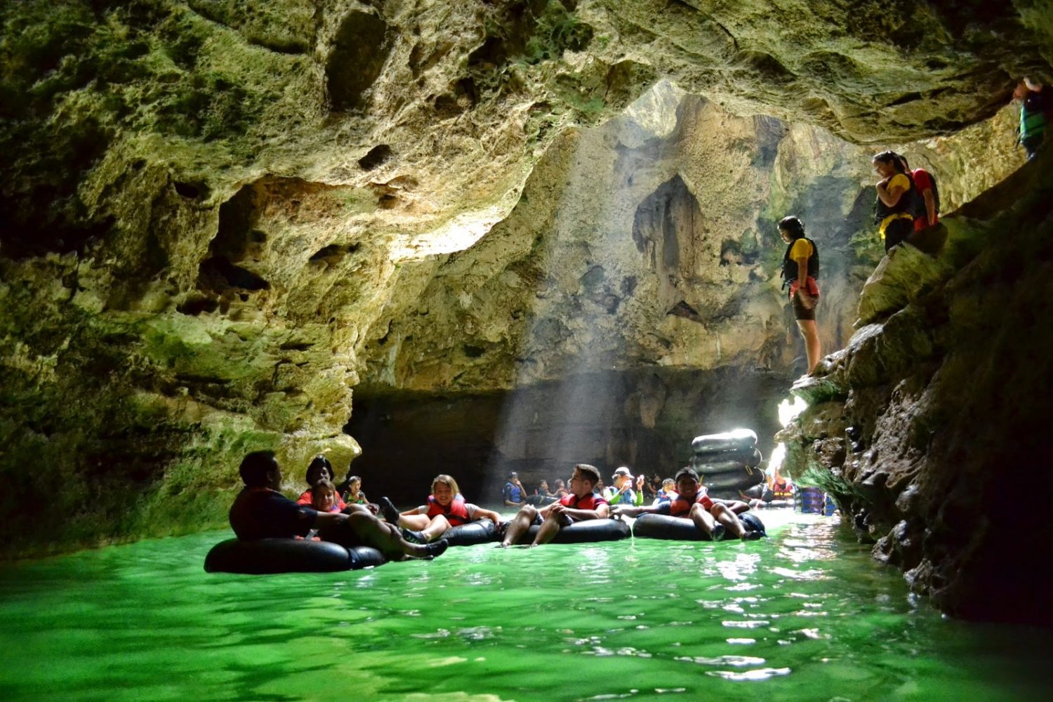 Paket Wisata Goa Pindul