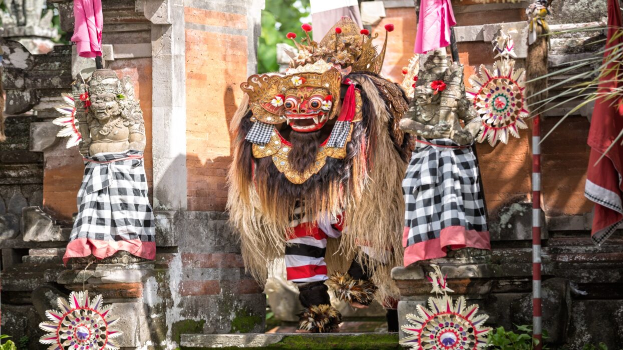 Tari Bali Barong